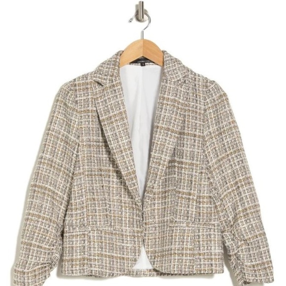Amanda +Chelsea Cropped Plaid Tweed Blazer in camel/olive XS